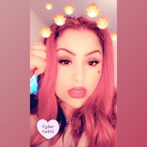 Meet your Posher, Angie